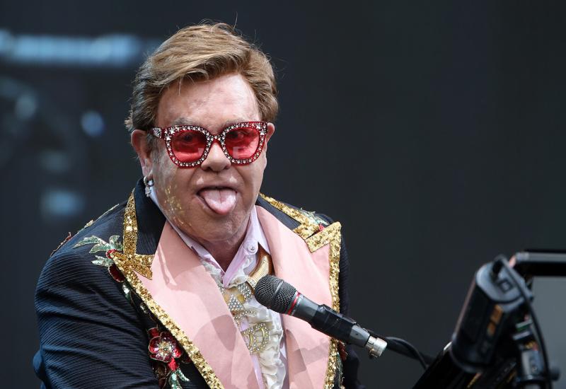 Princ Charles odlikovao Eltona Johna elitnim kraljevskim priznanjem