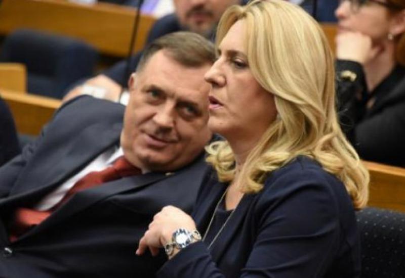 Reakcije na Dodikov RSexit  - Cvijanović: Jadna je zemlja u kojoj pozivaju stranca da smijeni Dodika