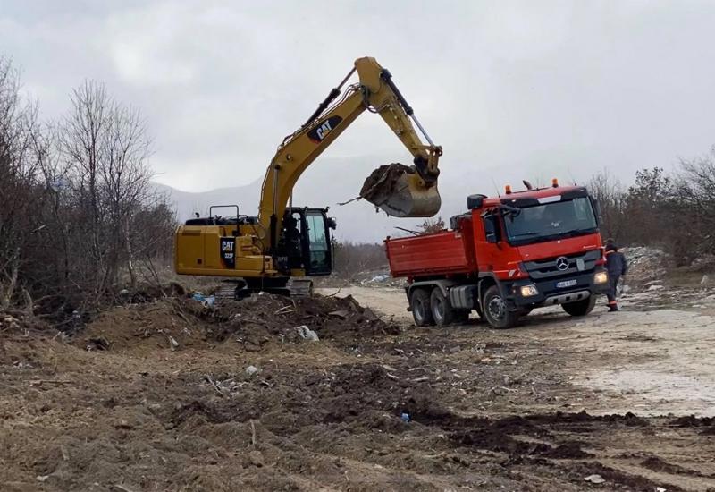 Deponija je uklonjena te je zbrinuto čak 231 kamion otpada i materijala - Dobar posao u Livnu: Rampom i video - nadzorom protiv deponije