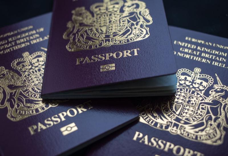 Povratak modrih putovnica