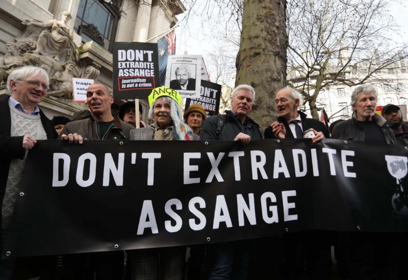 Skup podrške Assangeu: Novinarstvo nije zločin