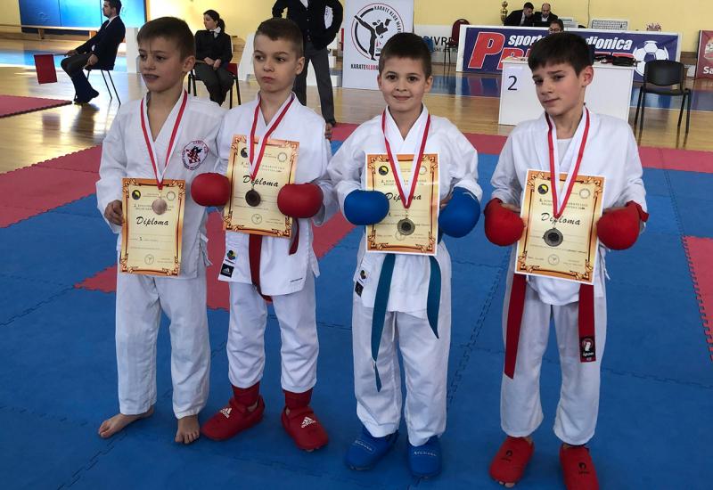 Naramak medalja za karataše iz Širokog Brijega na drugom kolu karate lige Regije Hercegovina