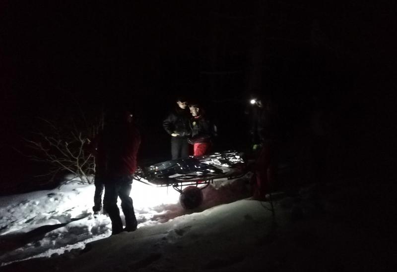 U akciji na Trebeviću spašena strana državljanka, evakuirana skupina stranaca