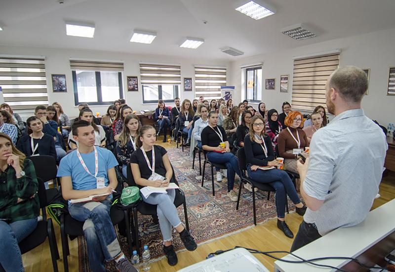 Predavanje o organizaciji vremena se uvijek sluša sa velikom pozornošću - Prva radionica u Mostaru: Mladi uđite u svijet poduzetništva i kreativnog razmišljanja