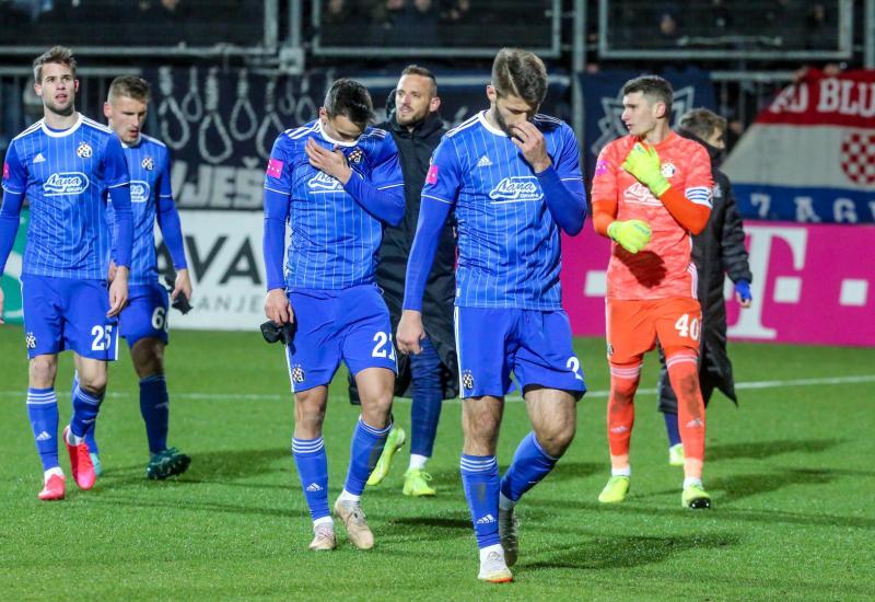 Igra Dinama raspala se nakon neuspjeha u Ligi prvaka - Klupa za pričuve zagrebačkog Dinama skuplja od kompletne momčadi Hajduka