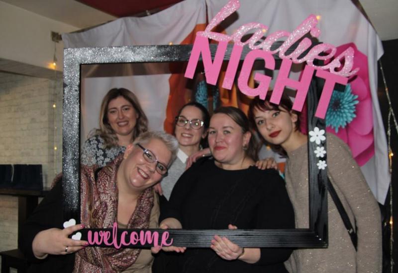 Ladies night i promocija ženskog poduzetništva - Ladies night: Dame imale nezaboravnu večer druženja uz puno smijeha i dobre glazbe