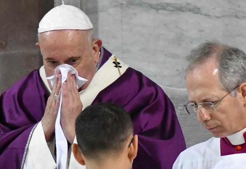 Papa Franjo - Papa Franjo će zbog prehlade propustiti duhovnu obnovu