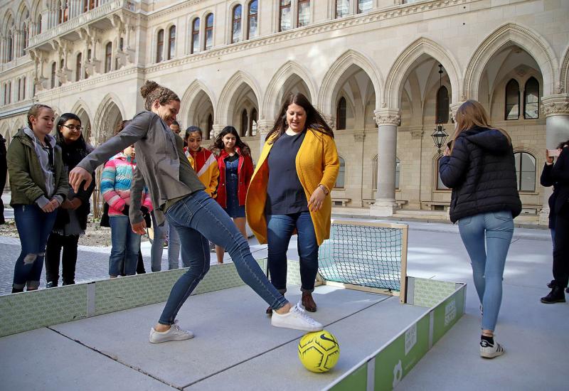Bečki program za Dan žena: Potpora, nogomet i znanost