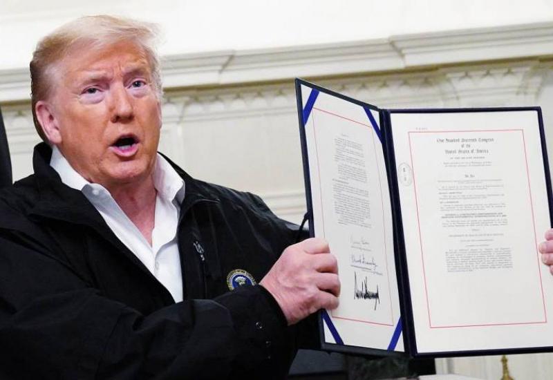 Trump potpisao nalog protiv gomilanja robe i podizanja cijena