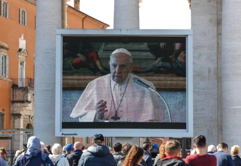 Nedjeljnu molitvu papa Franjo predvodio putem video prijenosa
