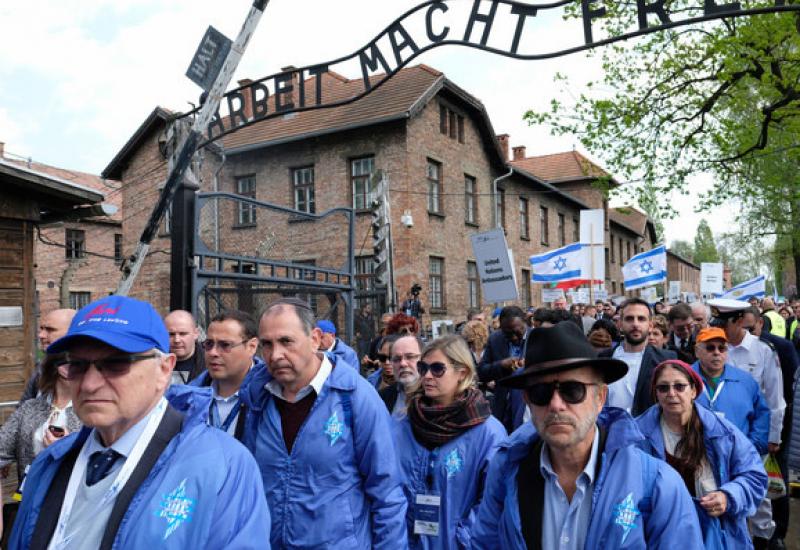 Mladi u Americi misle da su Židovi odgovorni za holokaust