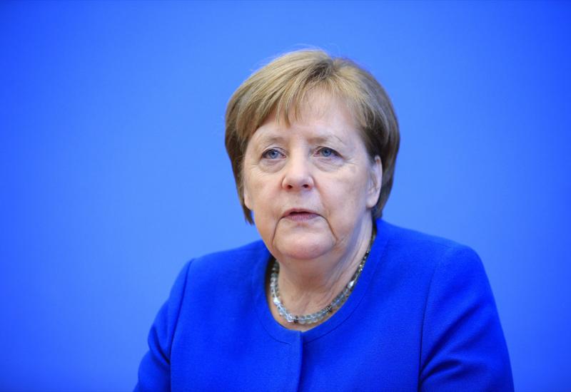 Merkel: Korona virusom bi se moglo zaraziti i do 70% njemačke populacije