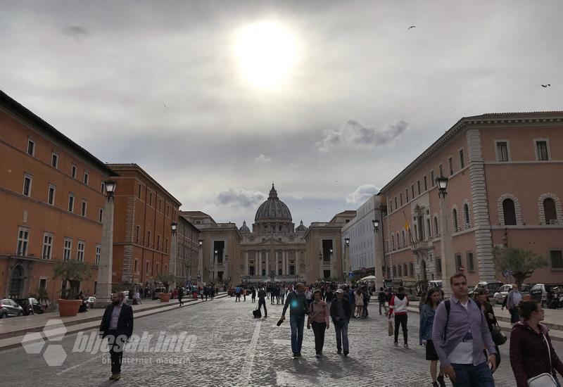 Vatikan daruje zdravstvenim radnicima besplatan ulazak u muzeje