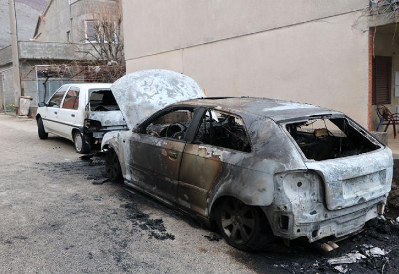 Zapaljeni automobil u Trebinju - Hercegovačkom policajcu zapaljen Audi