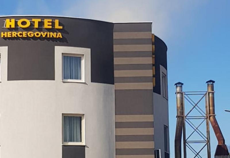 Vatra uhvatila krov Hotela Hercegovina - Požar na Hotelu Hercegovina