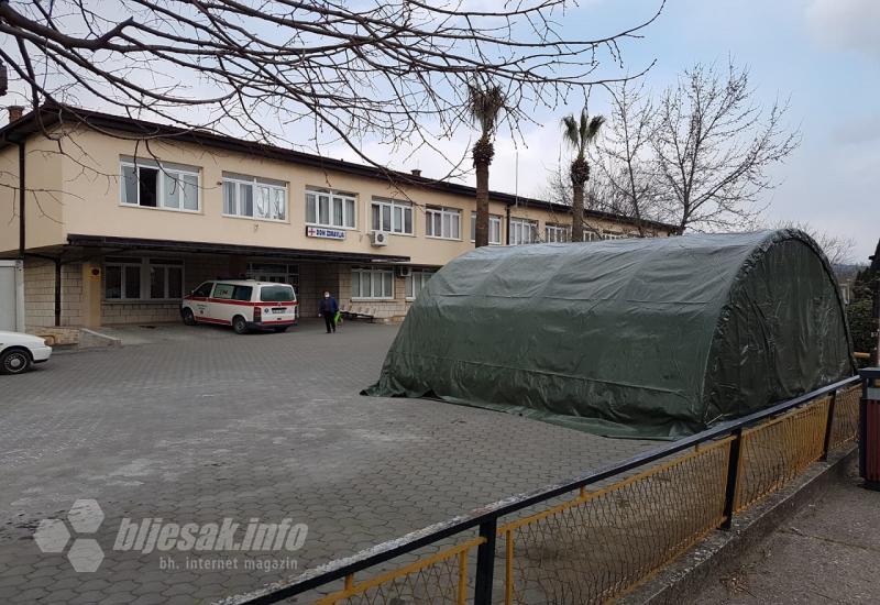 Čapljina: Ispred Doma zdravlja postavljen šator