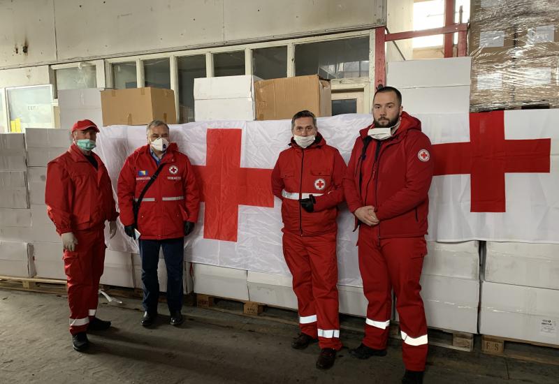 Pomoć naroda Turske dopremljena na sarajevski aerodrom