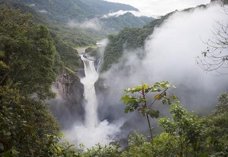 Najveći ekvadorski vodopad - Svijet: Jolie pomaže BBC-u, u Kolumbiji rekordno niska stopa ubojstava