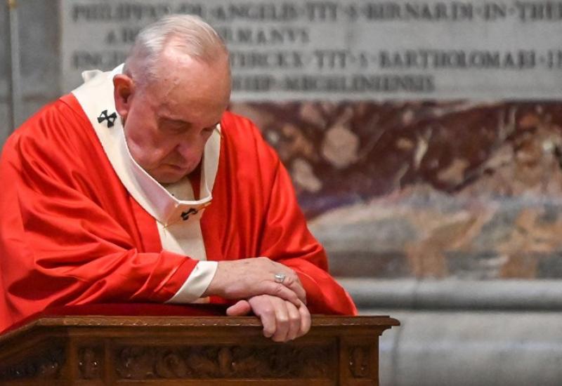 „Slavit ćemo Sveti tjedan na zaista neuobičajen način”, rekao je Papa - Papa služio misu na Cvjetnicu u praznoj bazilici sv. Petra