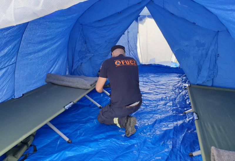 U posljednja 24 sata u šatore na granici BiH upućene 34 osobe