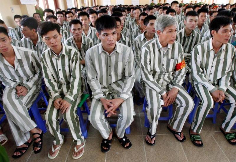 Vijetnamski zatvorenici: Pametnije je ostati vani... - Vijetnam: Vlasti zabranile homoseksualne odnose među zatvorenicima