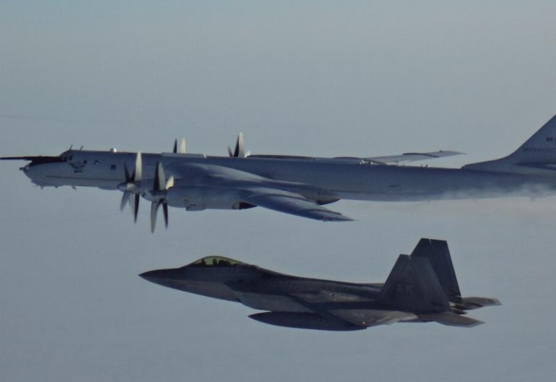 Vojne igre: Rusi i Amerikanci ''vježbali formacijsko letenje'' iznad Aljaske 