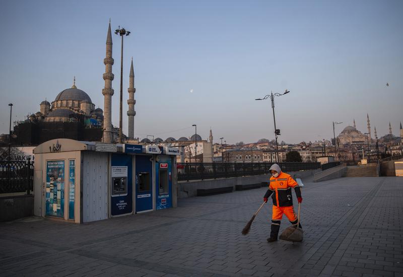 Iznenadni policijski sat umirio ulice Istanbula