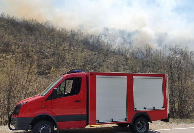 Mostarski vatrogasci gase još jedan požar u naseljima kraj Mostara