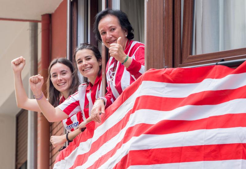 Baskijci izlaskom na balkone obilježavaju odgođeno finale Kupa kralja