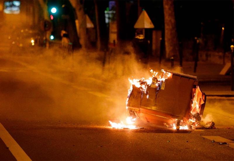 Policija će trebati pomoć - Nemiri u Francuskoj: Policiji će trebati pomoć vojske