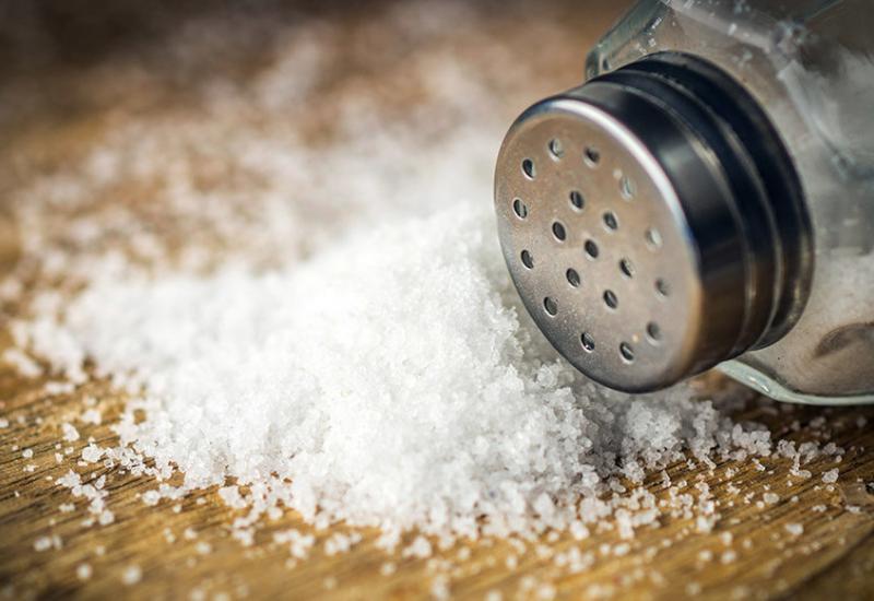 Rusi nakon preporuke ministarstva masovno kupuju sol za prevenciju od virusa