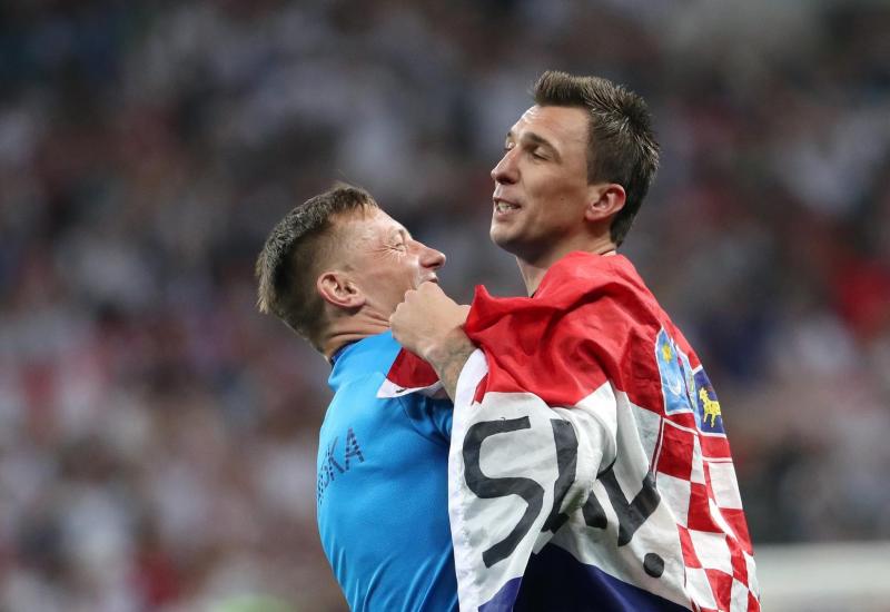 Ivica Olić bio je na Svjetskom prvenstvu 2018. u Rusiji istinskim motivator Vatrenih - Ivica Olić objasnio Rusima zašto je Hrvatska došla do finala Mundijala