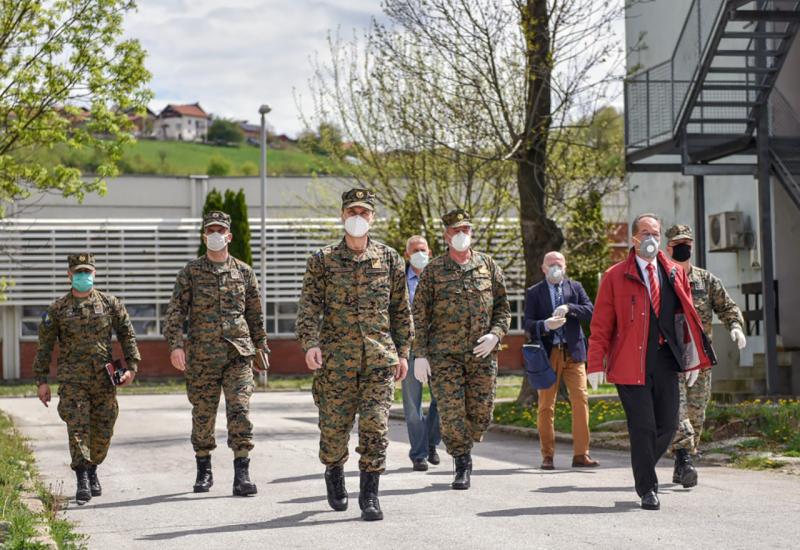 Predstavljanej projekta uspostavljanja vojnih ambulanti - Uspostavljaju se vojne ambulante po BiH, u Čapljini se javili problemi