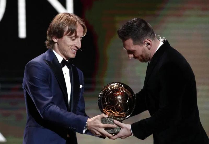 Razmjena Zlatne lopte: Luka Modrić i Leo Messi - Luka Modrić nominiran za najboljeg nogometaša stoljeća
