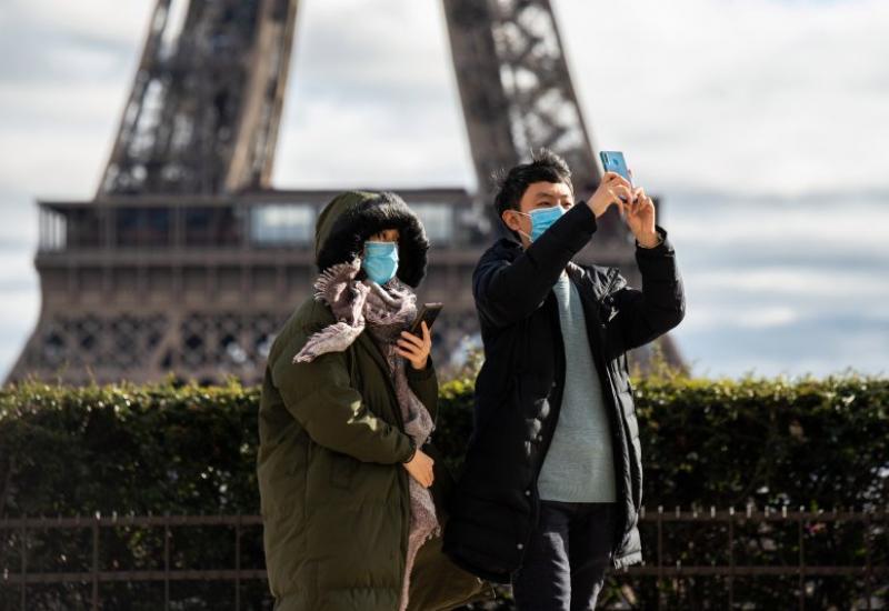 U Francuskoj obvezne maske u zatvorenim javnim prostorima
