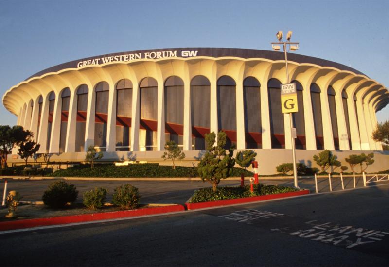 NBA: Vlasnik Clippersa kupio staru dvoranu Lakersa