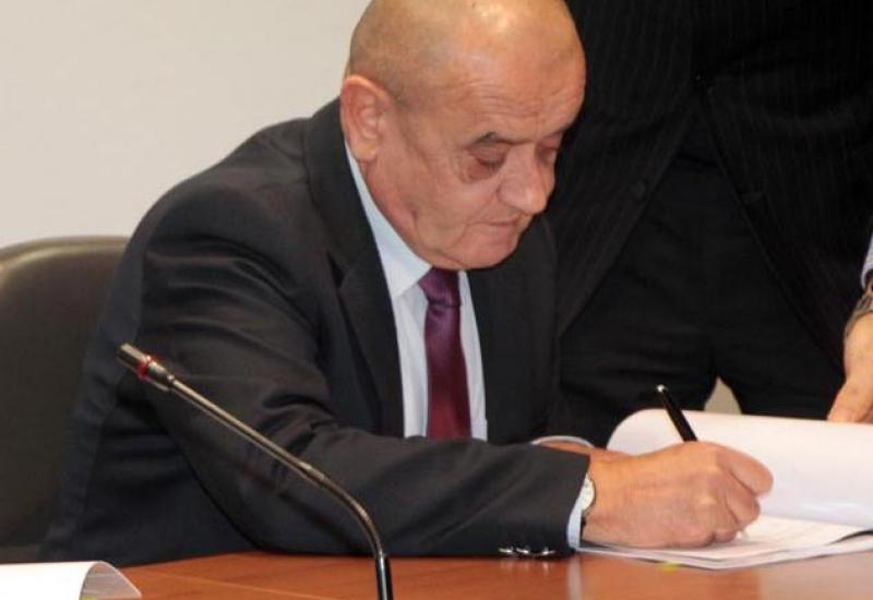 Ministar Bevanda očekuje da novac bude iskorišten svrsishodno - Potpis za 33,1 milijuna eura na 32 godine