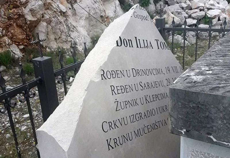 Čapljina: Oštećen spomenik hercegovačkom svećeniku - Čapljina: Oštećen spomenik hercegovačkom svećeniku