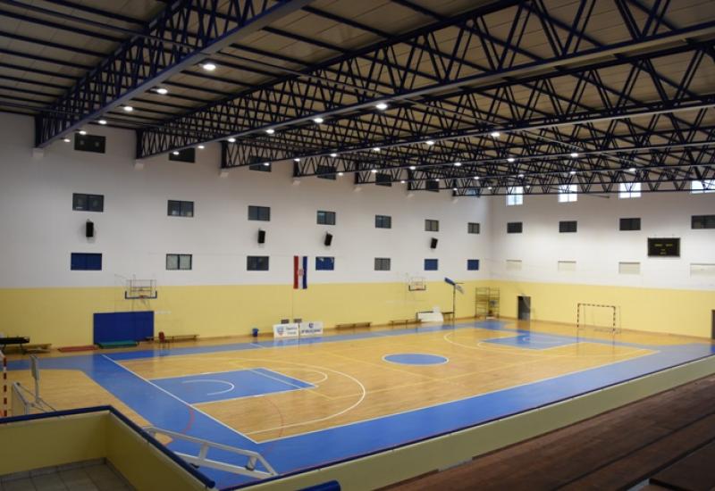 Sportska dvorana Čitluk - Nakon 23 godine: Promijenjena rasvjeta u sportskoj dvorani Čitluk