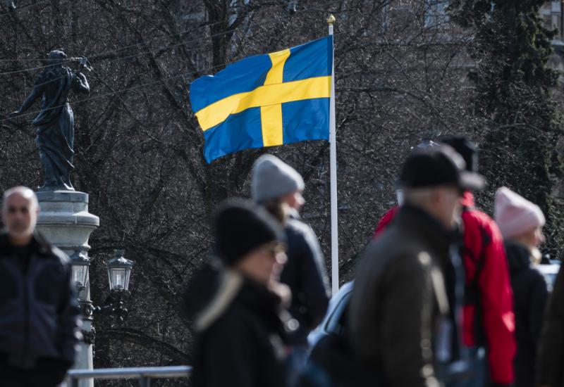 Šveđani će ponovno imati suprotnu strategiju u odnosu na svijet - Dok druge države ukidaju većinu zabrana, Švedska ide drugim putem