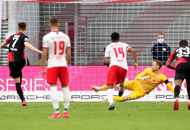 Leipzig je kod kuće odigrao samo 2:2 protiv Herthe - Schalke produžio, a Hoffenheim prekinuo crnu seriju