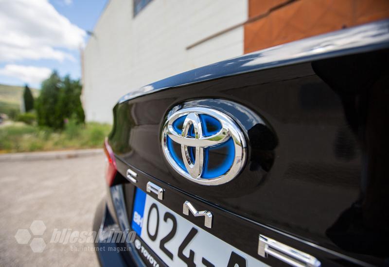 Pandemija prepolovila tromjesečnu prodaju Toyote