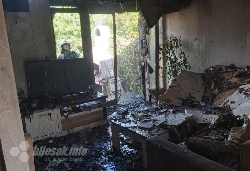 Izgorjela obiteljska kuća na Buni