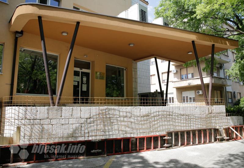 Radovi na objektu Službe za zapošljavanje HNŽ-a u Mostaru - Obnova Službe za zapošljavanje u Mostaru vrijedna 80 tisuća maraka