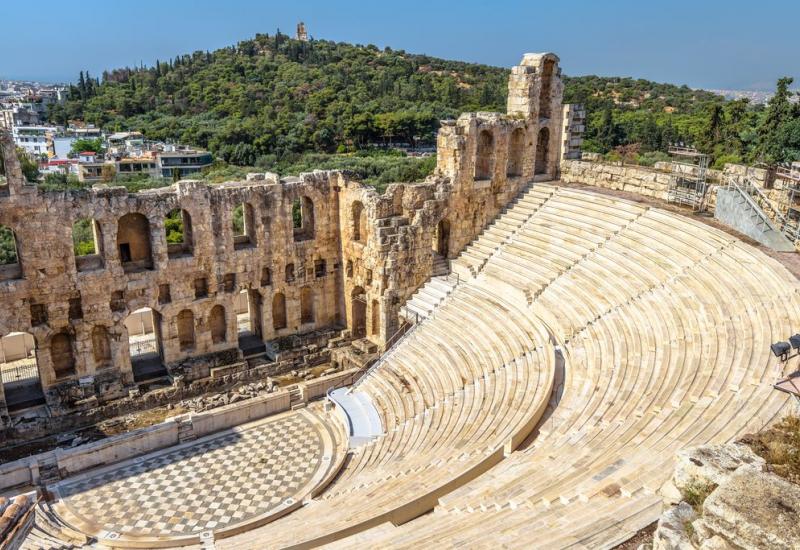 Grčka od danas službeno otvorena za turiste, letovi za Atinu i Solun