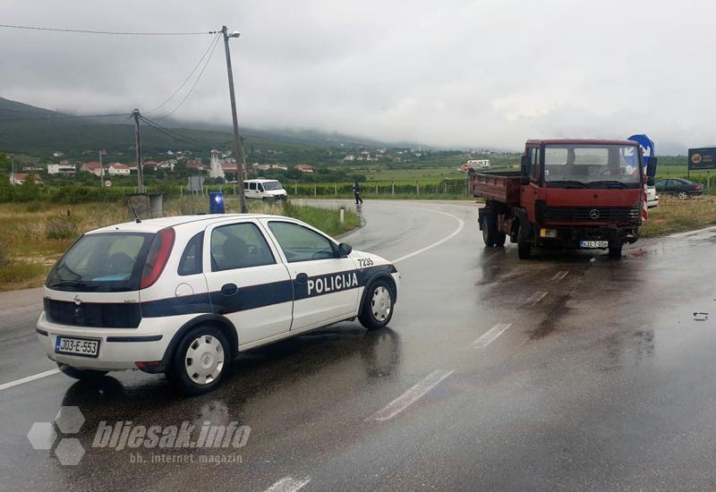 Mostar: Jedna osoba lakše ozlijeđena u sudaru kamiona i automobila - Prometna Mostar