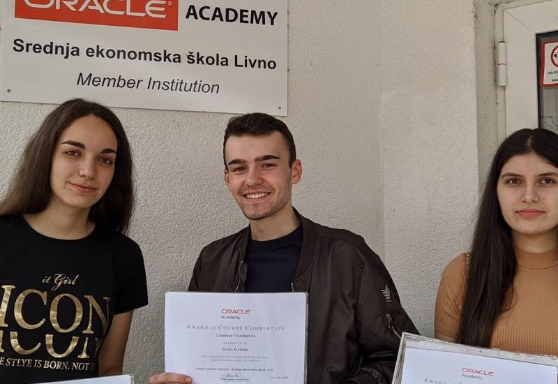 Oracle Academy program u Srednjoj ekonomskoj školi Livno - Oracle Academy program u Srednjoj ekonomskoj školi Livno