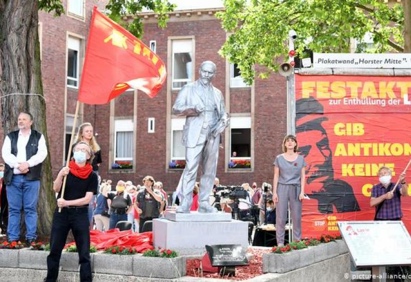 Kontroverzni Lenjinov kip postavljen u njemačkom gradu