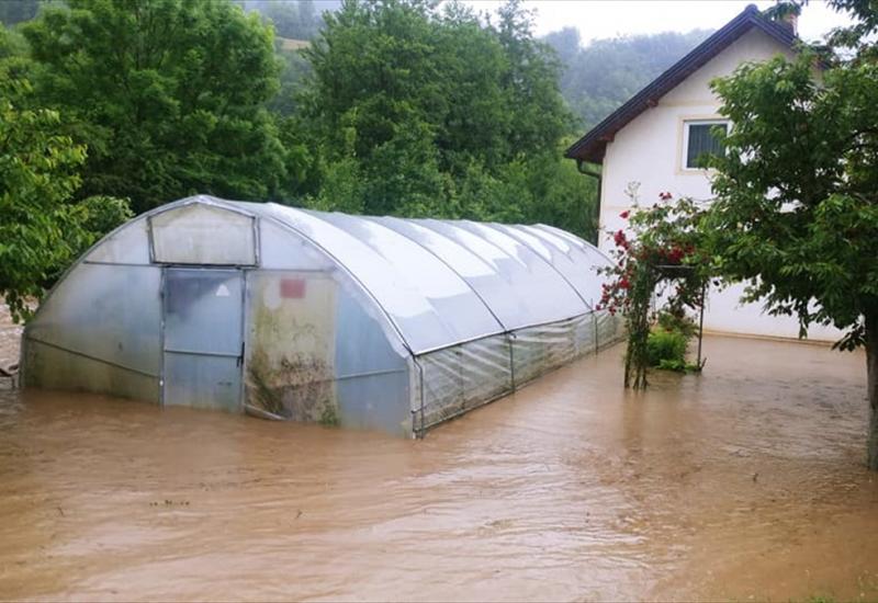 Zbog poplava u Kladnju proglašeno stanje prirodne nesreće