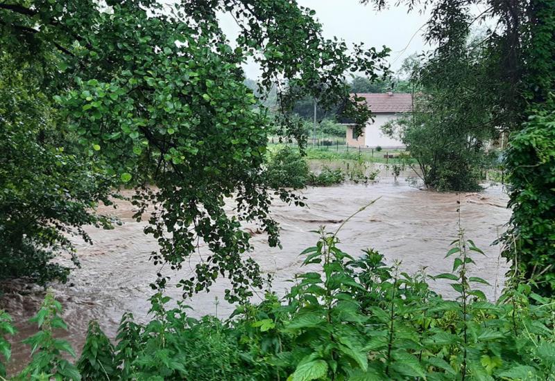 Općina Živinice - Poplavljene kuće i evakuacija 
